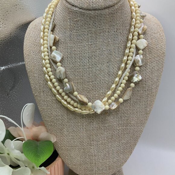 AVON Vintage Mother of Pearl Multi Strands Beaded Faux Pearl Necklace - Picture 4 of 8
